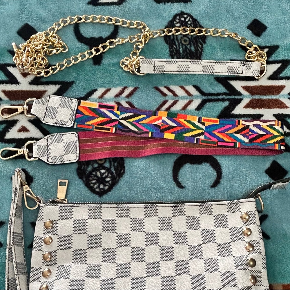 NWOT Gray & White Checkered Clutch with Gold Accents - Picture 2 of 8